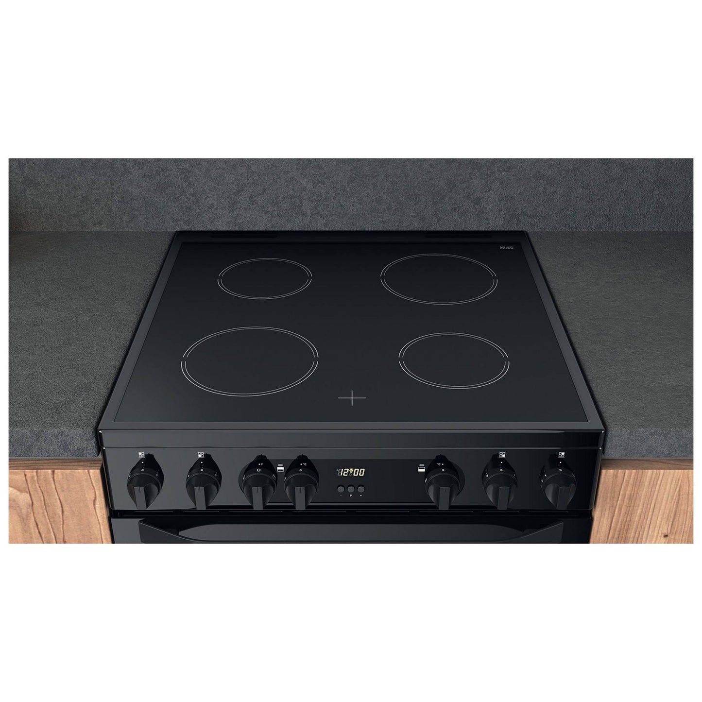 Hotpoint HDM67V9CMB 60 cm Electric Ceramic Cooker - Black