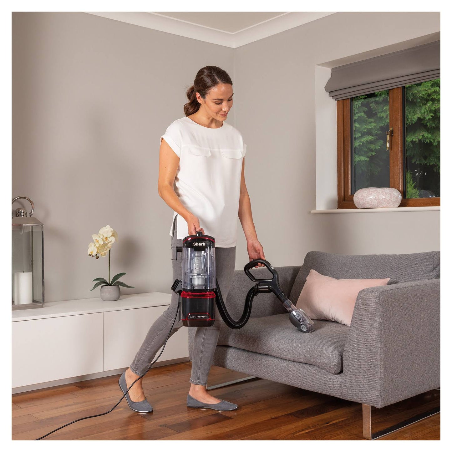 Shark NV602UKT Lift-Away Upright Vacuum Cleaner